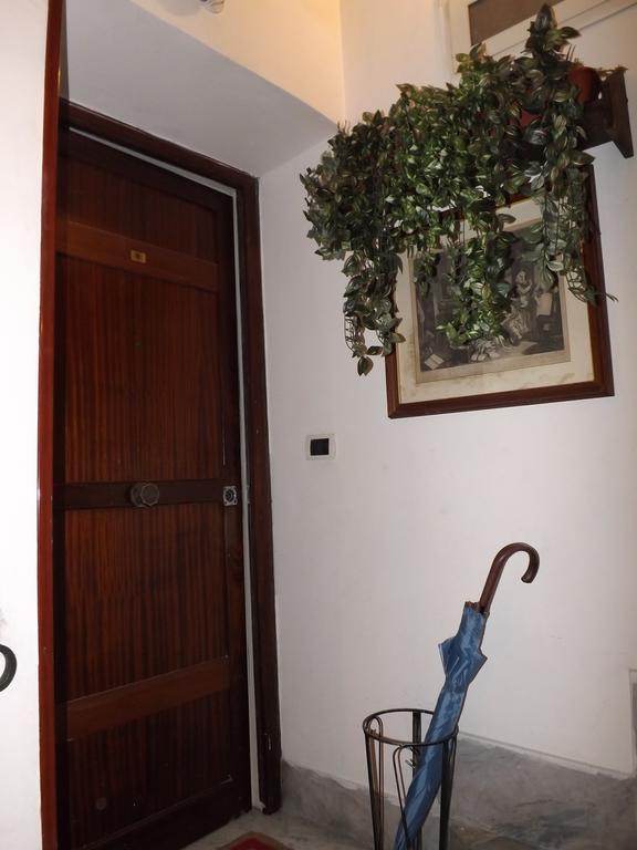 Guide Tour Apartments Naples Exterior photo