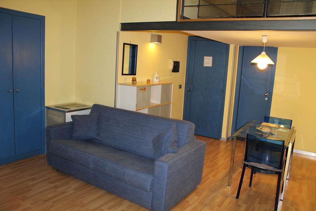 Guide Tour Apartments Naples Exterior photo